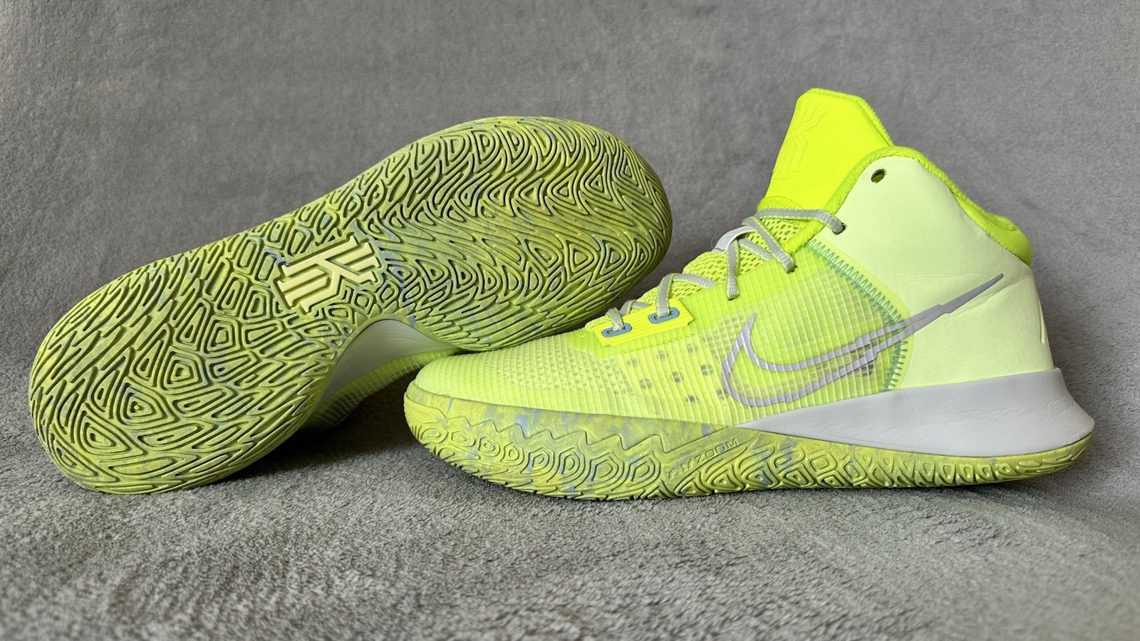 NIKE KYRIE Retro FLYTRAP 4 BARELY VOLT Basketball… - image 17