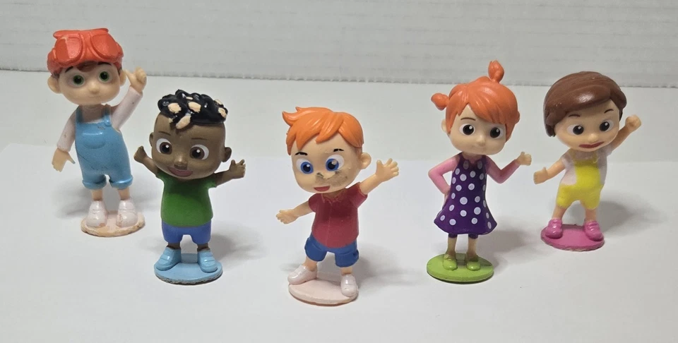 Lote de 5 estatuetas Cocomelon Friends conjunto por Jazwares 2,5-3 polegadas de altura - Imagem 4 de 4