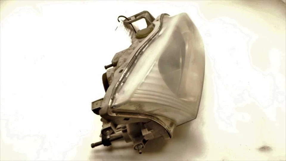 97-01 LEXUS ES300 MONTAJE FARO DELANTERO DERECHO LADO PASAJERO Foto 2 de 4