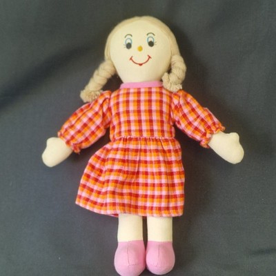 Lanka Kade Stoffpuppe blonde Zöpfe geflochten bunt Kleid Stofftier S18