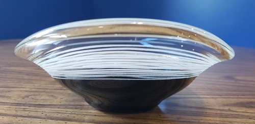 Modern And Etched Oval Glass Bowl With Teal Center - Picture 4 of 9