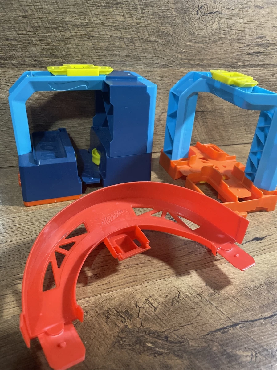 Hot Wheels Track Builder Track System Battery Powered Launcher