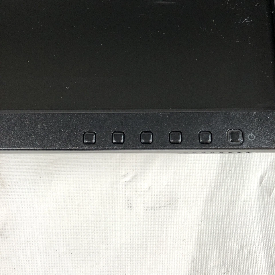 LG Flatron E2411PU 24" Full HD Monitor WITHOUT Stand WITH VGA CABLE AND POWER - Image 2 of 4