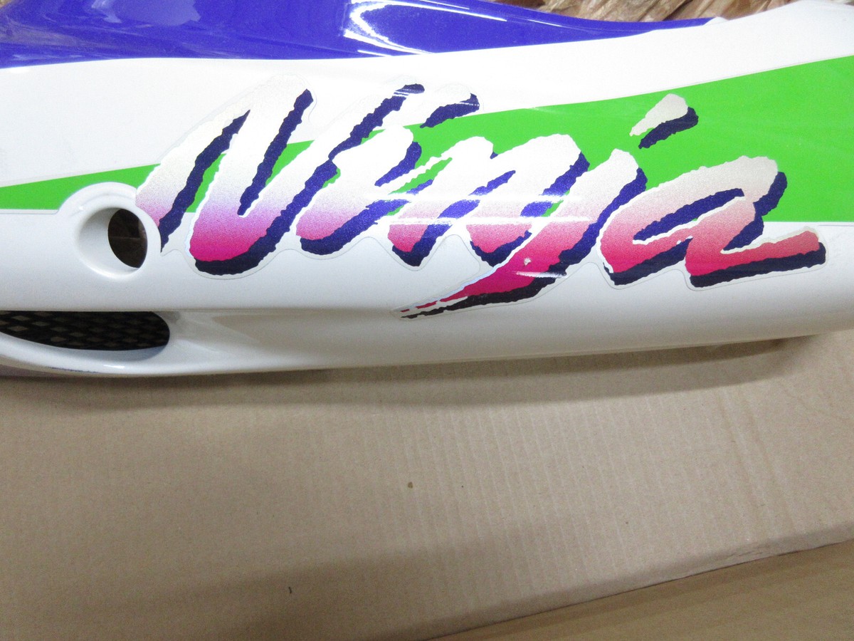 Kawasaki ZX900 Ninja ZX-9R Side Cover 1995 NOS Cowling Frame
