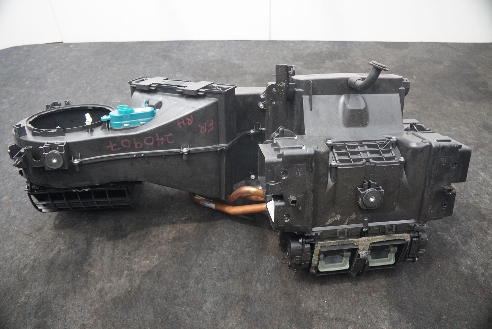 HVAC Heater AC Core Evaporator Box Housing 88498300 Ferrari California T 2015-18
