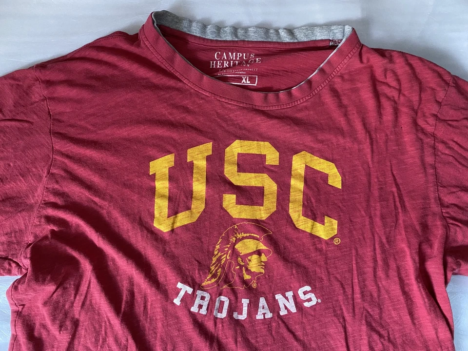 Camiseta Campus Heritage USC Troyanos Gráfica Roja Talla XL Manga Larga Informal Foto 2 de 4