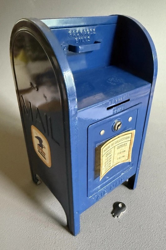 Vintage US Postal Service 9"  Blue Metal Mailbox Bank w/Key Very Good Condition