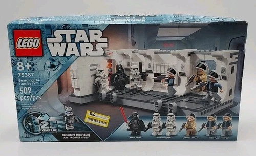 LEGO Star Wars: Boarding the Tantive IV (75387) -502 pieces - Ages 18+ (O2-A9)
