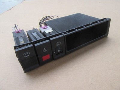 Audi 80, Ablagefach für Armaturenbrett, Mittelkonsole mit 3 Tasten und Elektrik