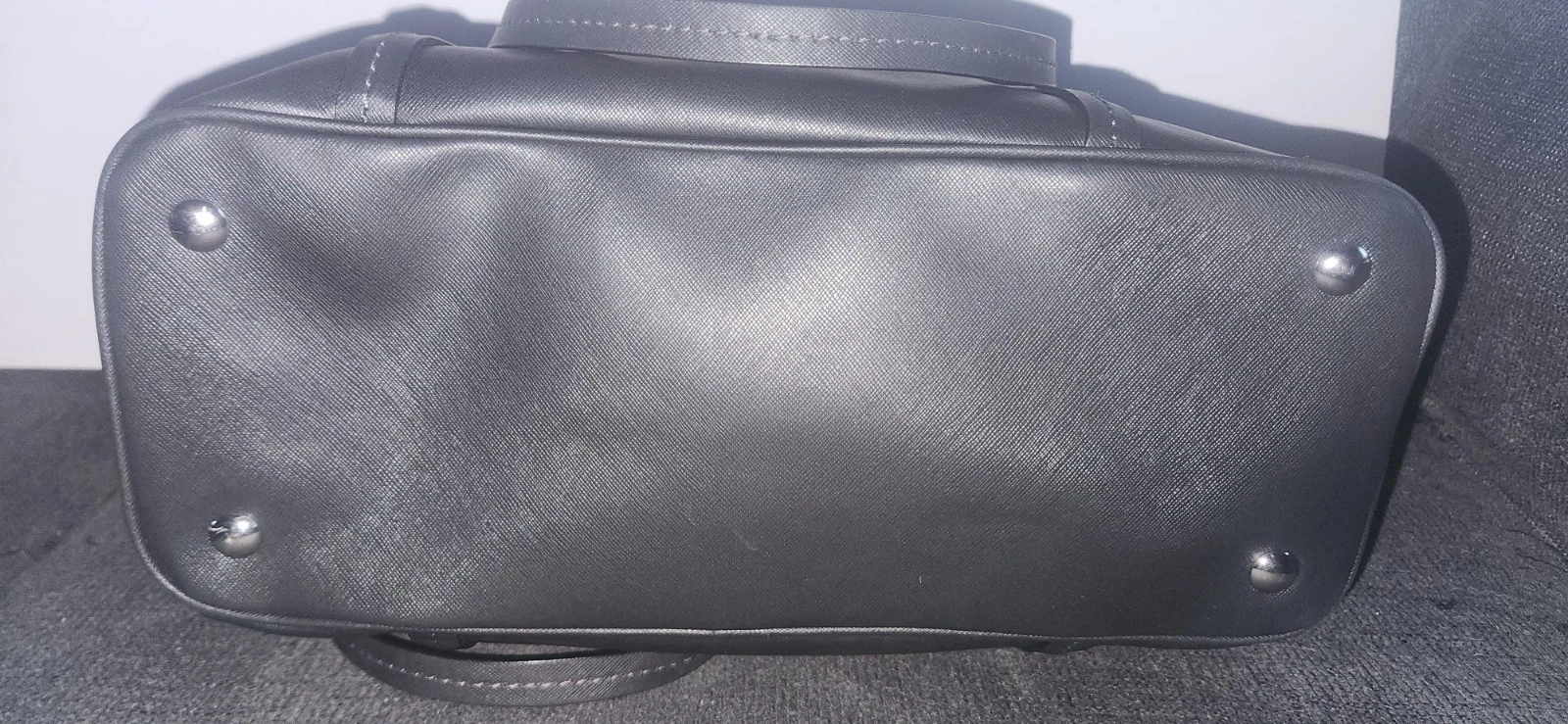 Borsa Coach Peyton F25669 Jordan in pelle nera con doppia zip doppio manico