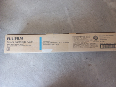 Genuine Xerox CYAN  TONER CARTRIDGE CT201703 550 560 570 C60 C70 C9065 C9070
