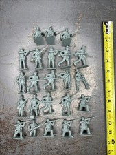 Lot Of 23 Vintage Civil War Era Toy Soldiers Generals Blue/Grey Plastic Figures