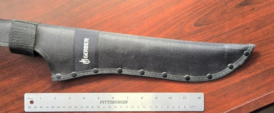 GERBER® GATOR MACHETE JR. - Acero HC - Sierra trasera - Funda de nailon - Mango de goma Foto 3 de 4