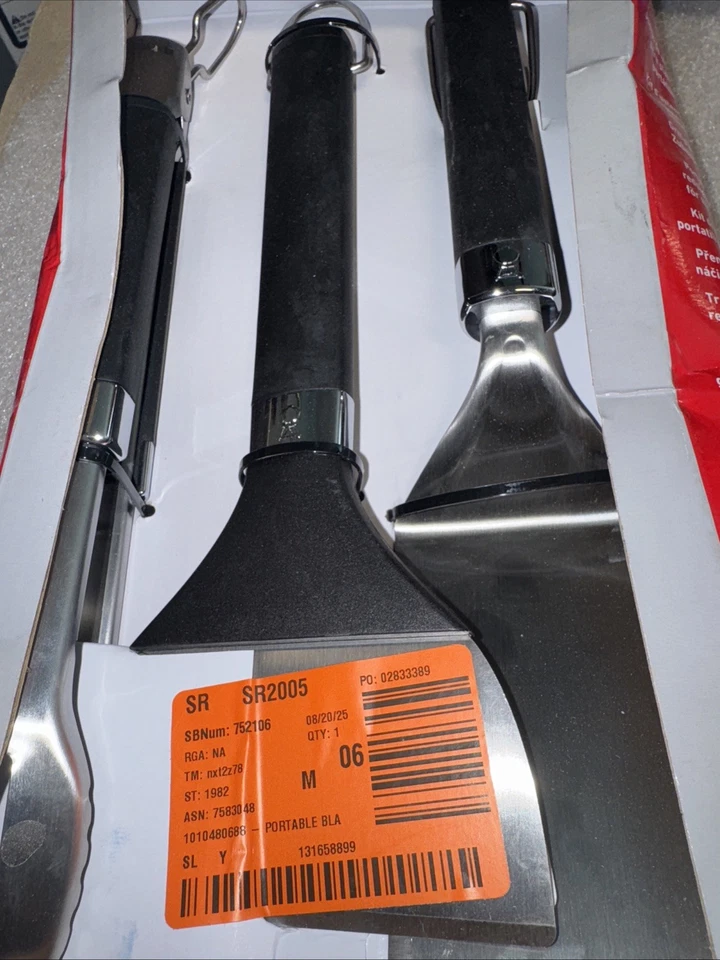 Weber Portable Griddle Tool 3-Piece Set New - Image 3 of 3