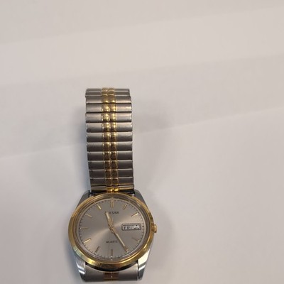 Pulsar Watch Men V533-8C70 Steel Dial Day Date Band NEEDS New Battery