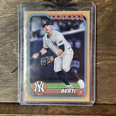  Jon Berti  2024 Topps Update Series #US124 Gold Parallel /2024 New York Yankees