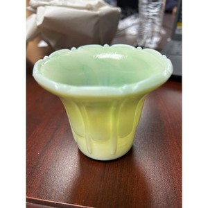 Vtg Akro Agate "Ribs & Flutes" slag glass mini planter/vase