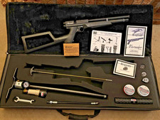 Benjamin Marauder PCP Air Pistol BP2220 .22 with Pump, Case Accessories