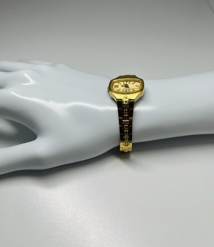 RADO 990 Vintage Ladies Watch Manual Winding Gold Tone Swiss Made - Picture 15 of 15