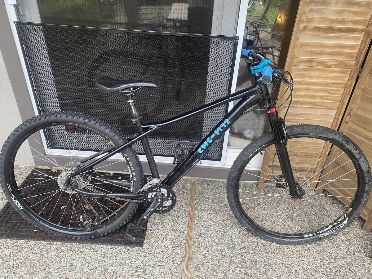 2018 gt outlet mountain bike