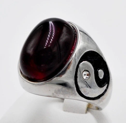 ANILLO HOMBRE ROJO RUBÍ SYN YIN YANG FENG SHUI TAICHI BANDA DE LA SUERTE TAOÍSMO TALLA 9 Foto 3 de 4