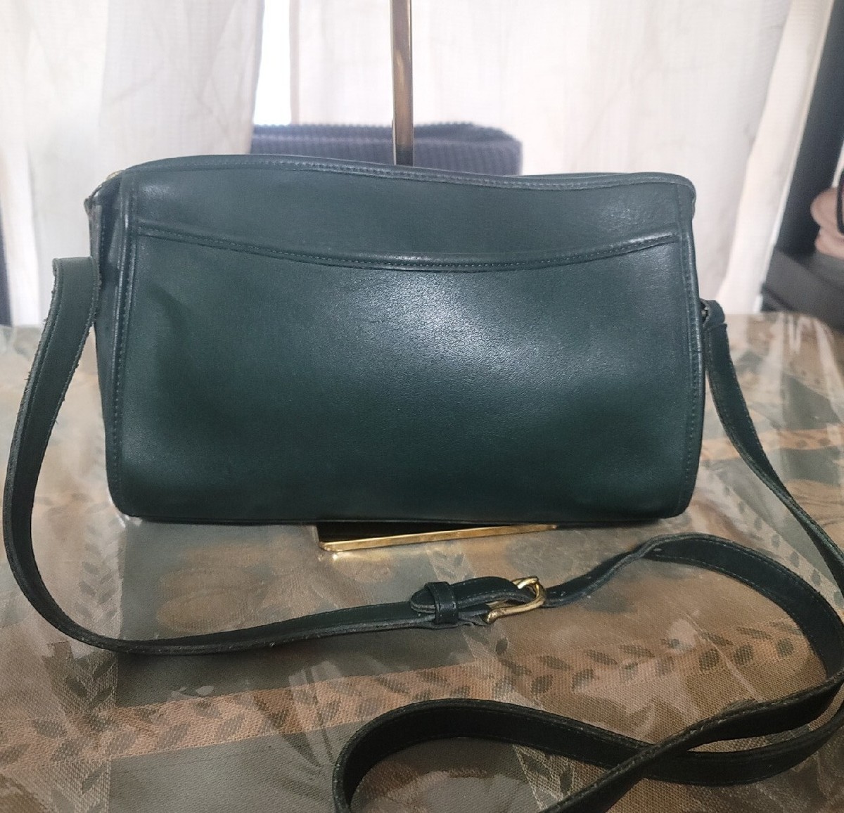 vintage Coach Taylor legacy Leather Crossbody Shoulder Bag vintage Coach Taylor legacy Leather Crossbody Shoulder Bag