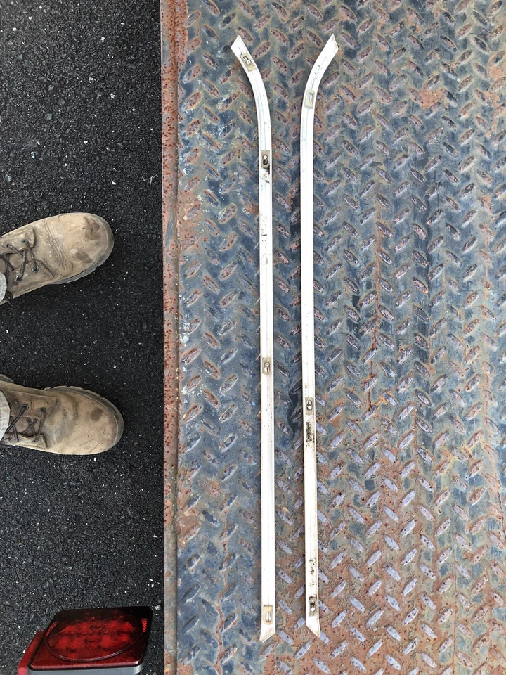 1974-1977 C-Body Dodge Monaco Royal Monaco C-Pillar Moldings Pair - Image 3 of 4