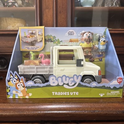 Bluey Tradies Ute Vehicle Utility Pickup  Flamingo Bluey &!Sparky Figure