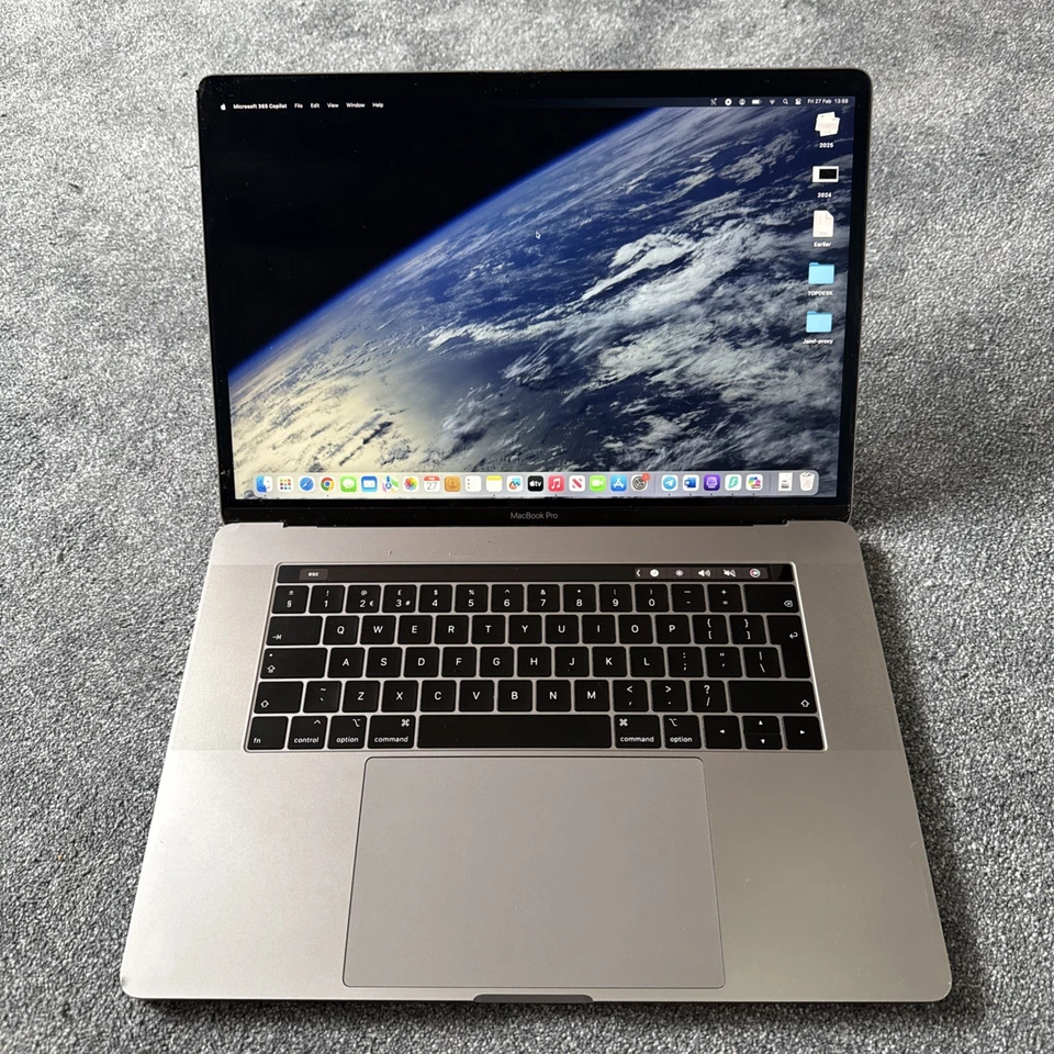 Apple MacBook Pro 15" 2019 · i9 · 16GB · 1TB, photo 1 of 5