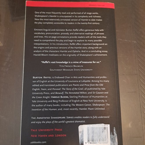 The Annotated Shakespeare Ser.: Hamlet Annotated Shakespeare by William... - Bild 2 von 3