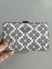 NWT Kate Spade Signature Spade Flower Medium Compact Bifold Wallet