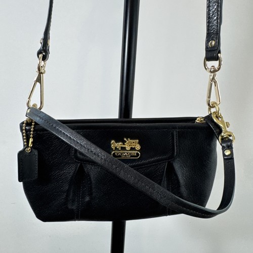 COACH MADISON LEATHER ZIP WRISTLET/ Should Bag - Picture 2 of 24