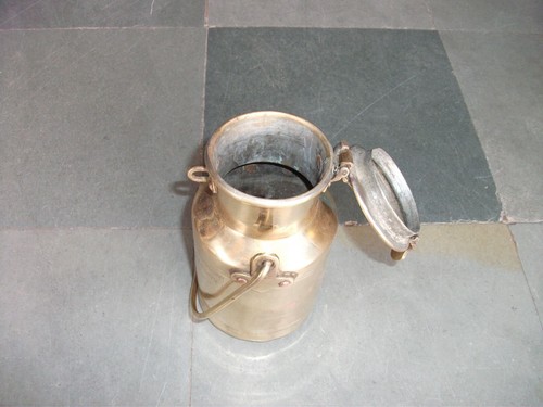 Vintage Solid Handcrafted Cylindrical Shape Brass Milk Pot - Picture 7 of 9