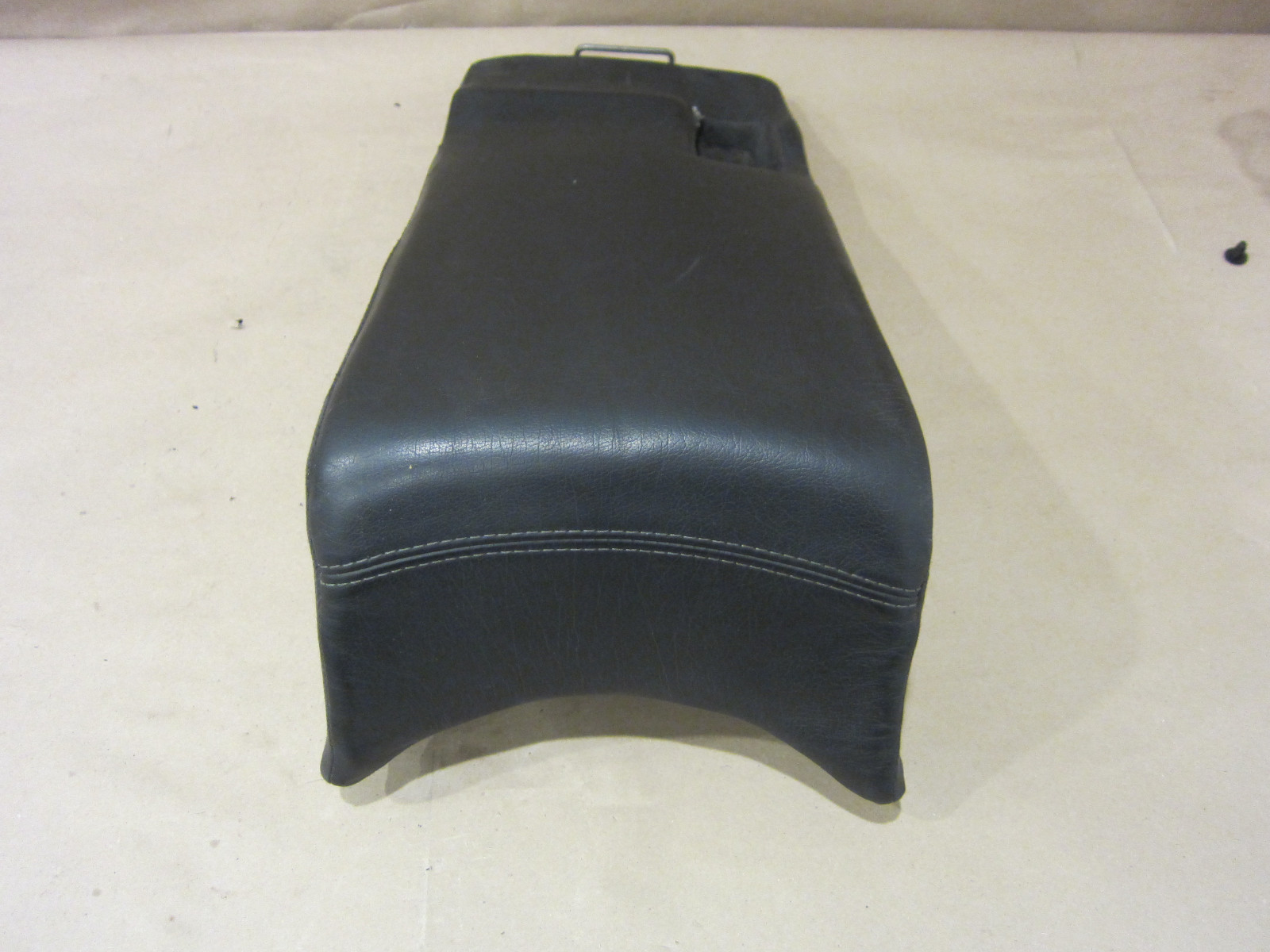 Maserati Quattroporte - Center Rear Seat Bottom/Cushion- Black- Part# 9813812..