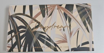 KARA Beauty Daydreamer Shadow Palette ES105 - Olive tones, Shimmer, Matte Finish