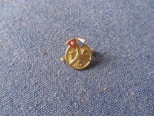 OLD ENAMEL INSIGNIA TCS HUGUENIN LE LOCLE SUISSE