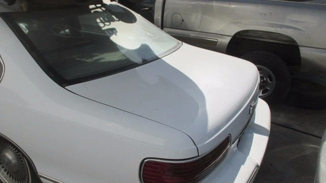 92 93 94 95 96 CAPRICE CLASSIC MALETERO TRASERO / TAPA CUBIERTA BLANCO SIN ENVÍO Foto 2 de 4