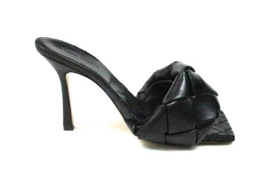 BOTTEGA VENETA LIDO BLACK INTRECCIO LEATHER MULE SANDALS SZ.39.5