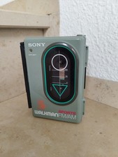 Sony WM-F35 Sports Walkman vintage parzialmente difettoso