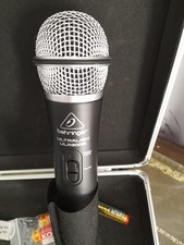 Berhinger Ultralink Ulm Wireless Microphone System