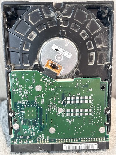 Vintage Western Digital IDE HDD WD400BB-32DKA0 40GB 2004 (UNTESTED) - Afbeelding 3 van 4