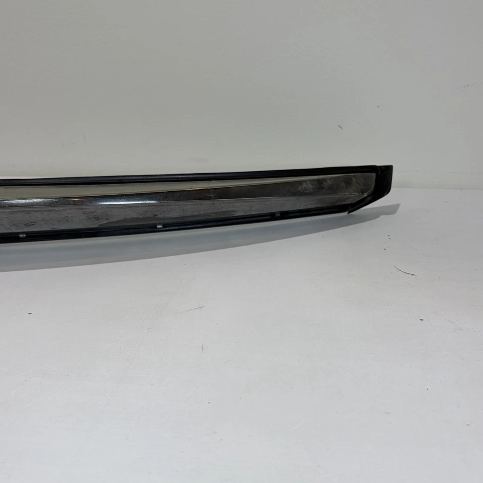 Оригинальный спойлер отделка багажника 3-й стоп-сигнал 2006-2012 Mitsubishi Eclipse MN142093 - Изображение 4 из 4