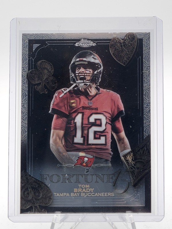 TOM BRADY 2025 TOPPS CHROME FORTUNE 15 #F15-35 BUCCANEERS Q2091
