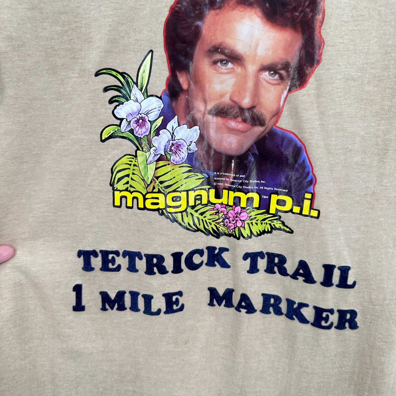 Vtg Thomas Magnum P.I T-shirt S Brown TV Television Iron On Transfer 80s Hawaii
