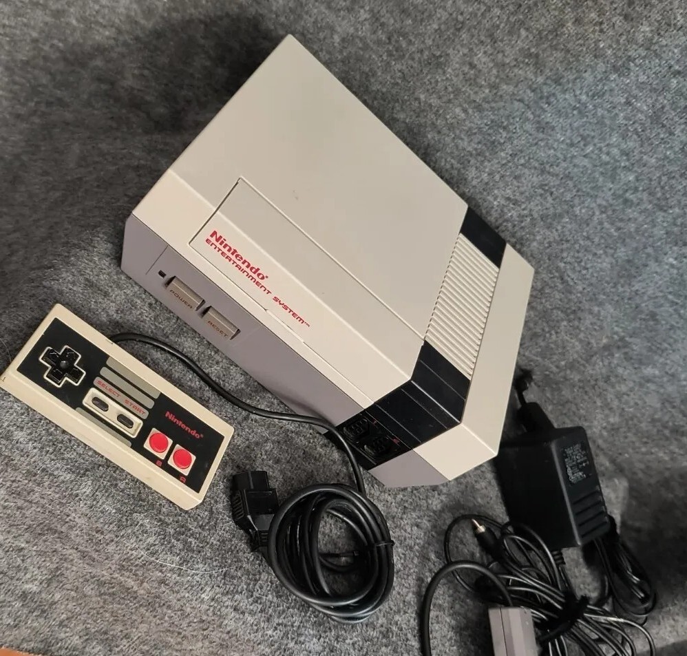 Nintendo Switch 本体　初期型　ジョイコン付 NintendoSwitch 初代 Nintendo Switch with Joy-Con Controller