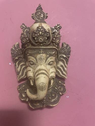 Small Wall Hanging Ganesha - Picture 3 of 6