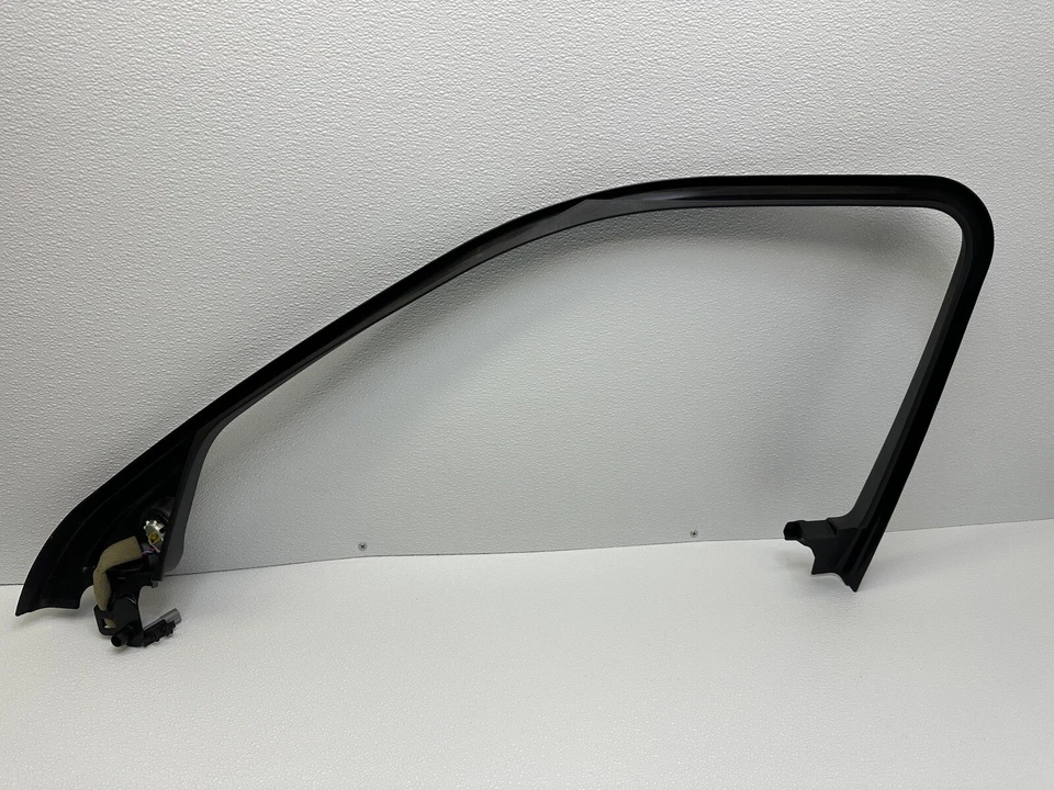 Land Rover Range Rover Evoque 2012-2019 puerta delantera izquierda marco ventana moldura OEM Foto 4 de 4