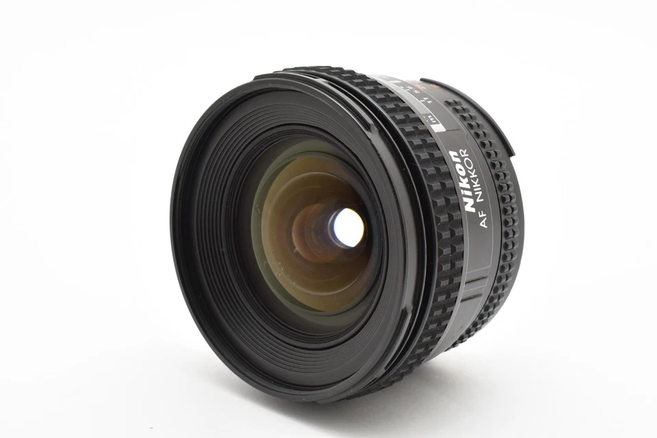 [NEAR MINT] Nikon AF NIKKOR 20mm f/2.8D Wide-Angle Lens For F Mount From JAPAN - Image 2 of 4
