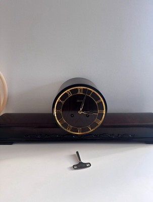 Hermle Kaminuhr, mechanische Kaminuhr mit Holzgehäuse