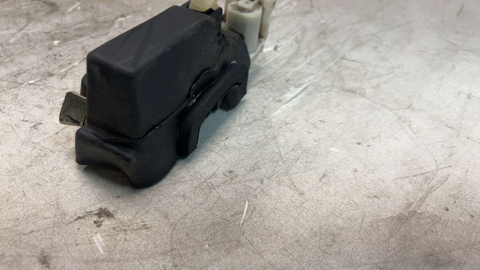 Maserati Quattroporte 2004-2012 Rear Left Door lock actuator P/N 68206500